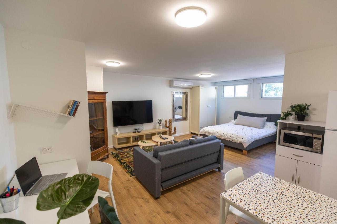 Sheba-Shik Apartment, Tel Hashomer שיבא-שיק, תל השומר,דירת סטודיו מקסימה! Ramat Gan Esterno foto